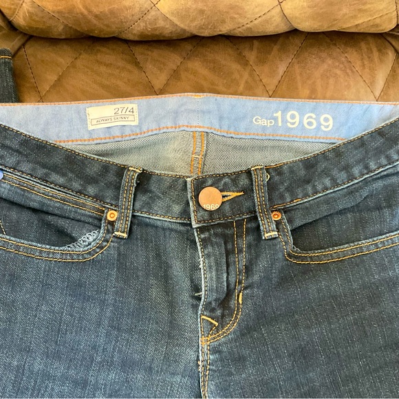 Women’s Gap Jeans - Picture 5 of 7